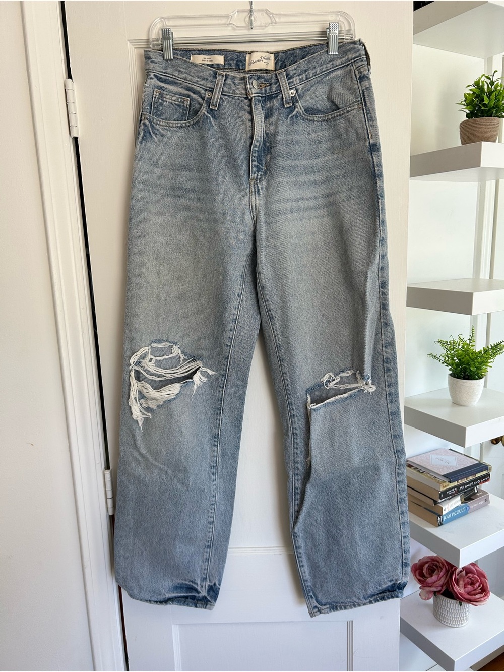 Universal Thread Women's Light Blue Distressed 90s Cut Jeans
